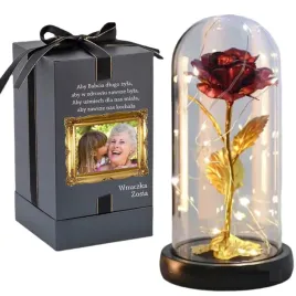 wieczna-roza-swiecaca-prezent-na-dzien-babci-personalizowana-ze-zdjeciem