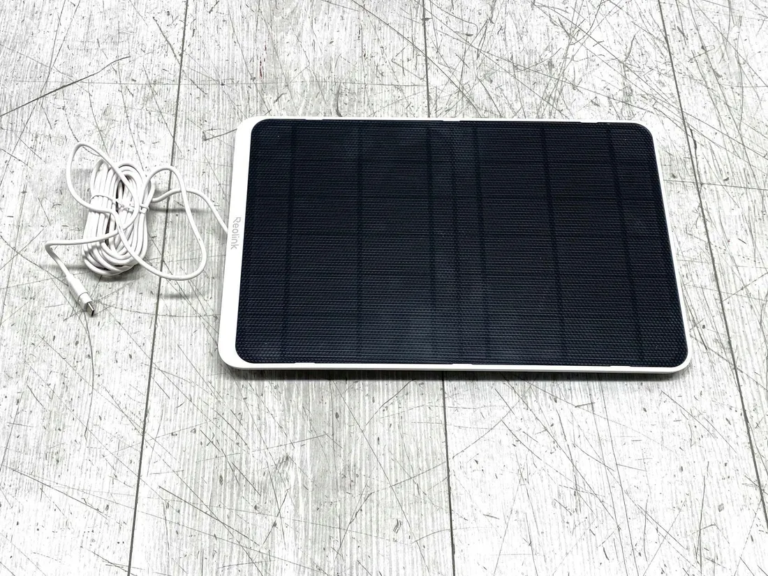 panel-solarny-reolink-3-bialy-12w-stan-powystawowy