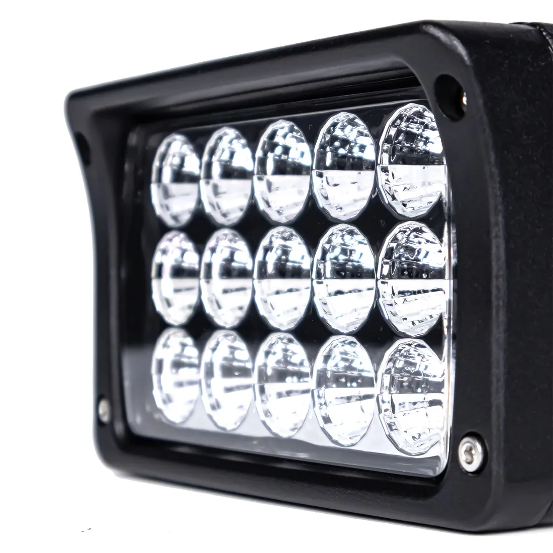 lampa-robocza-led-15x-led