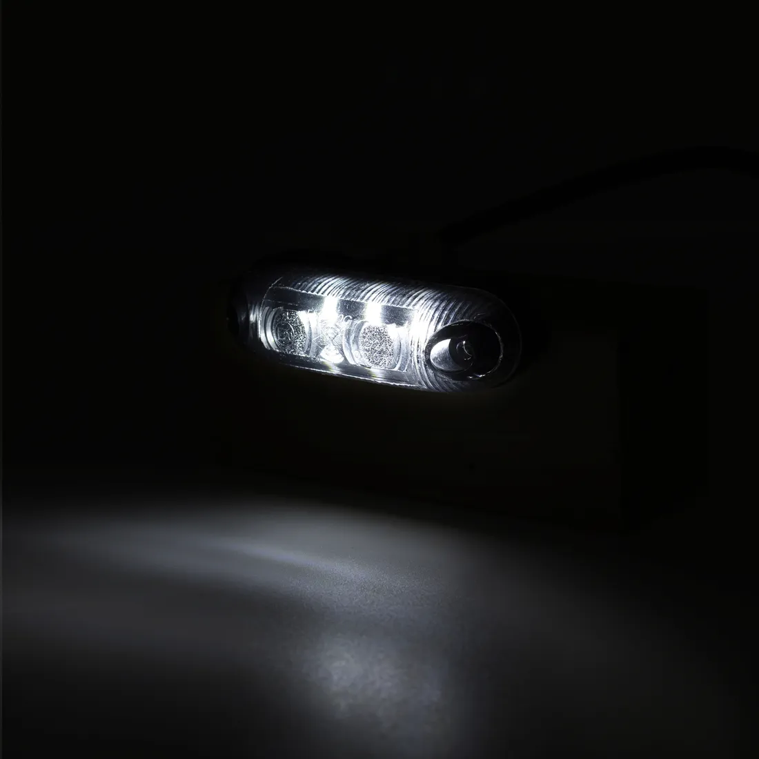 lampa-obrysowa-ld370-graphite-biala