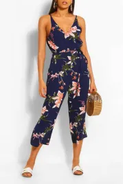 kombinezon-granat-wzor-kwiaty-boohoo-44