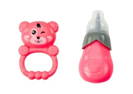 lalka-w-jasno-rozowej-sukience-siusiajaca-butelka-grzechotka-dzwieki