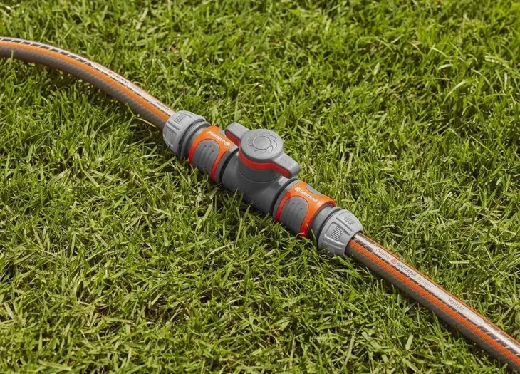 zlaczka-z-zaworem-regulacyjnym-gardena-18266-20-rodzaj-zawor-waga-z-opakowaniem-0-5-kg