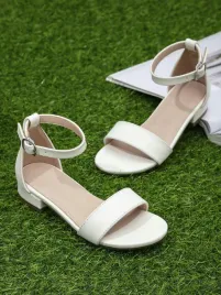 biale-buty-sandalki-sprzaczka-shein-28