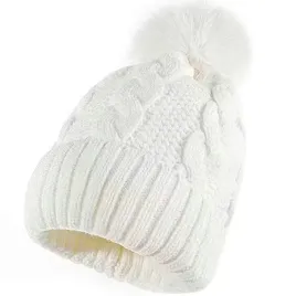 biala-dzianinowa-czapka-damska-zimowa-ocieplana-z-pomponem-ciepla-na-zime