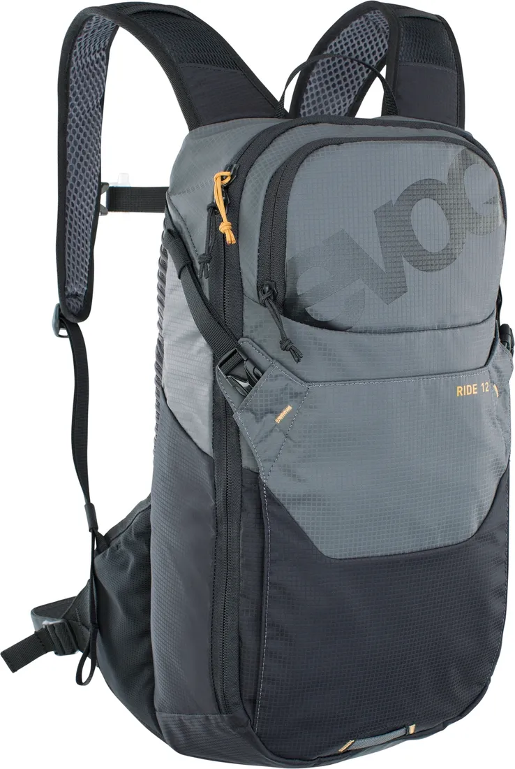 plecak-turystyczny-rowerowy-evoc-ride-12l-carbon-grey-black-100321123-marka-evoc