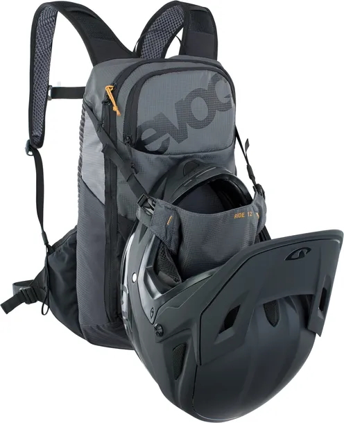 plecak-turystyczny-rowerowy-evoc-ride-12l-carbon-grey-black-100321123-waga-590-g