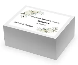 pudelko-na-ciasto-dla-gosci-z-personalizowana-etykieta-komunia-swieta