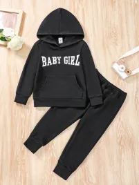 czarny-komplet-dresowy-bluza-kangurka-z-bialym-nadrukiem-spodnie-shein-110