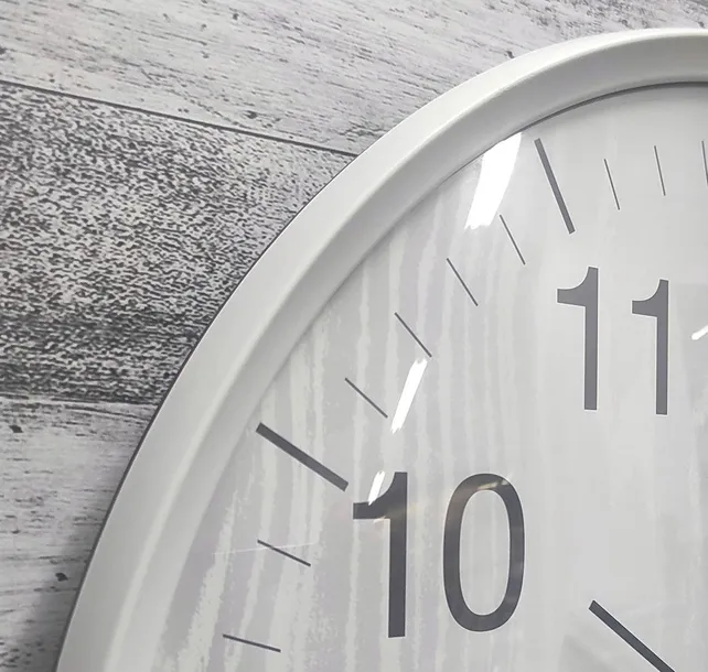 zegar-scienny-jvd-bialy-33cm-tarcza-analogowa