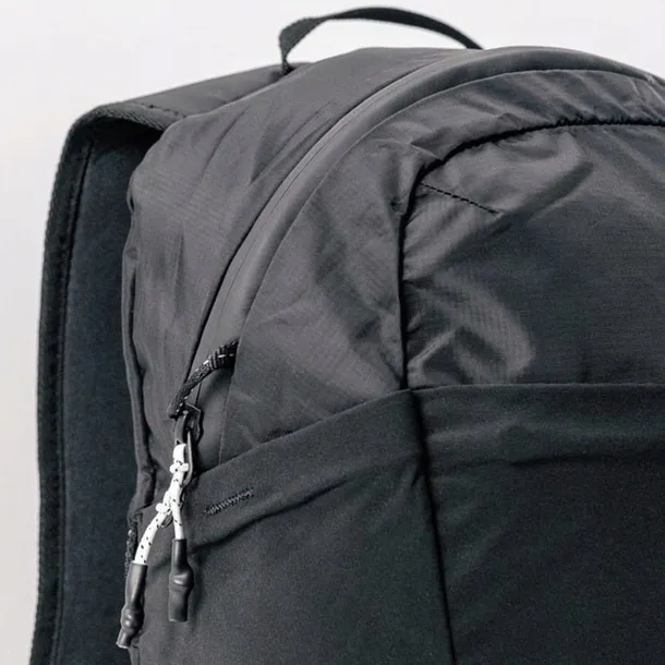 plecak-ultralekki-miejski-matador-refraction-packable-backpack-16l-czarny-marka-matador-kolor-czarny