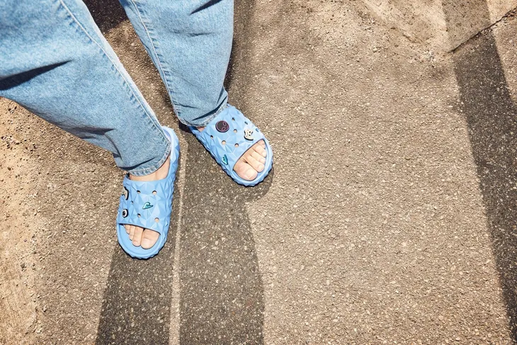 klapki-classic-slide-2-0-crocs-43-44-fason-klapki