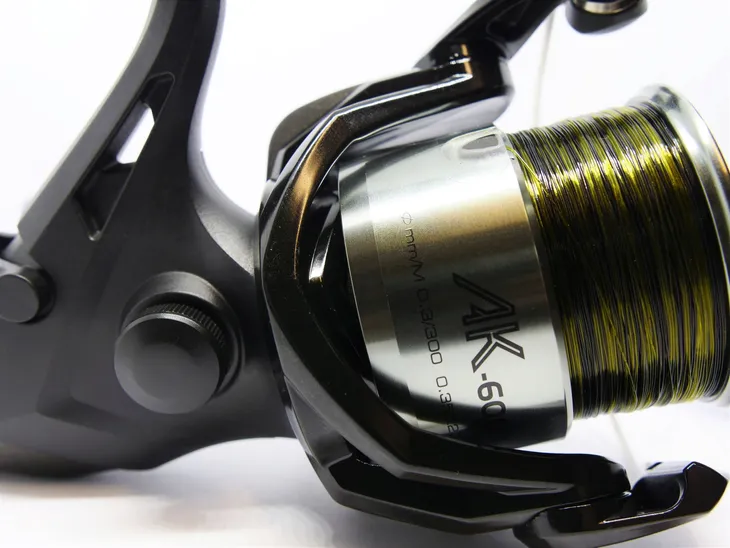 kolowrotek-okuma-ak-6000-baitfeeder-z-zylka-przelozenie-4-5-1