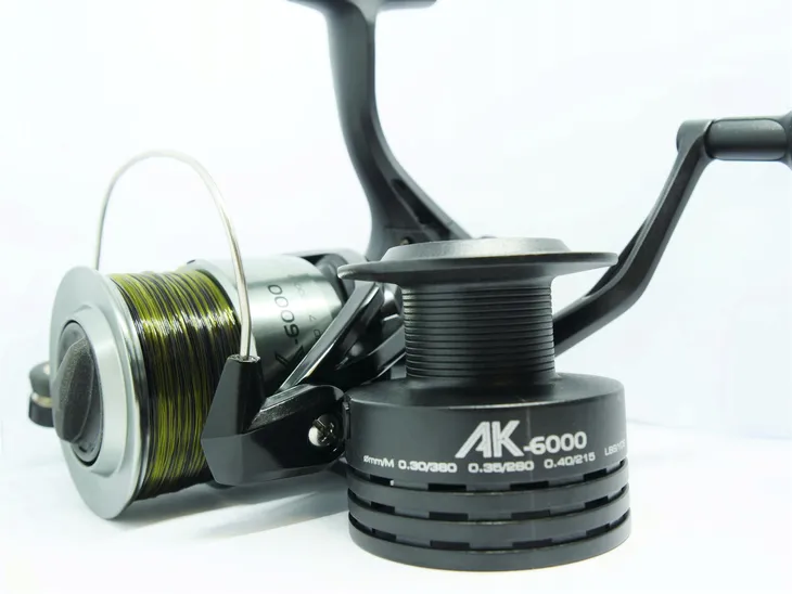 kolowrotek-okuma-ak-6000-baitfeeder-z-zylka-nawoj-80-cm