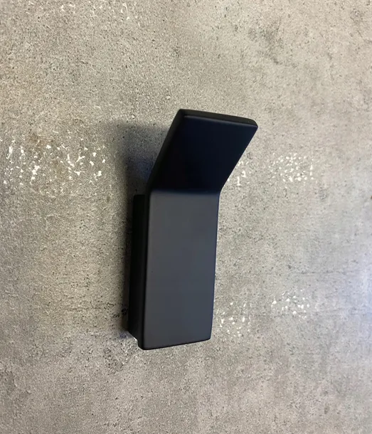 bemeta-135106020-nero-haczyk-liczba-miejsc-do-wieszania-1