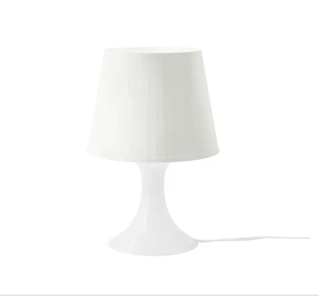 ikea-lampka-nocna-lampan-biala-informacje-dodatkowe-zarowki-w-zestawie