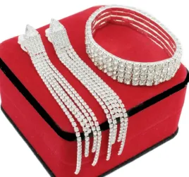 komplet-bizuterii-srebrny-elegancki-bransoletka-klipsy-szklane-cyrkonie-wz7