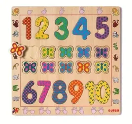 puzzle-drewniane-cyfry-i-motyle-na-planszy-djeco