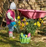 narzedzia-ogrodowe-dla-dzieci-zestaw-torba-z-akcesoriami-i-konewka-goki-bohater-brak