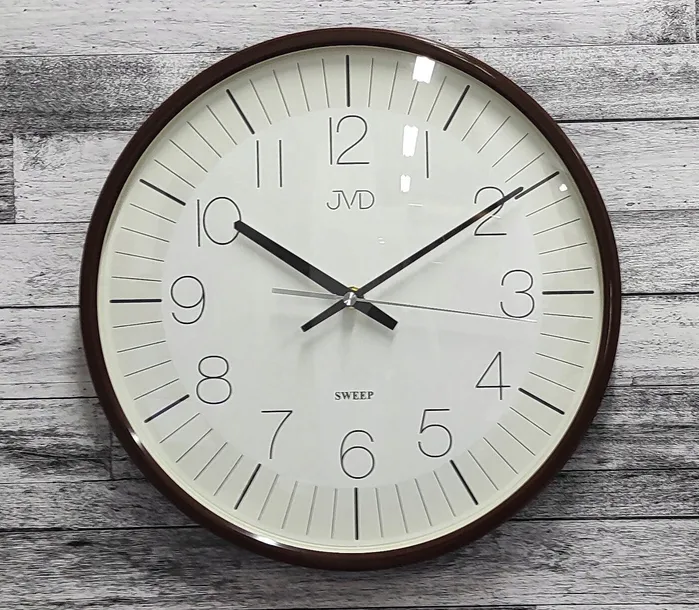 zegar-scienny-jvd-brazowy-33cm-marka-jvd