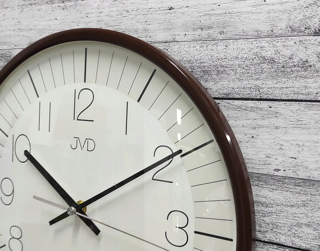 zegar-scienny-jvd-brazowy-33cm