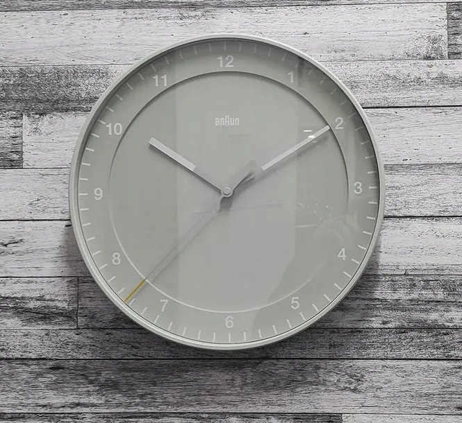 zegar-scienny-braun-szary-305cm-material-dominujacy-tworzywo-sztuczne