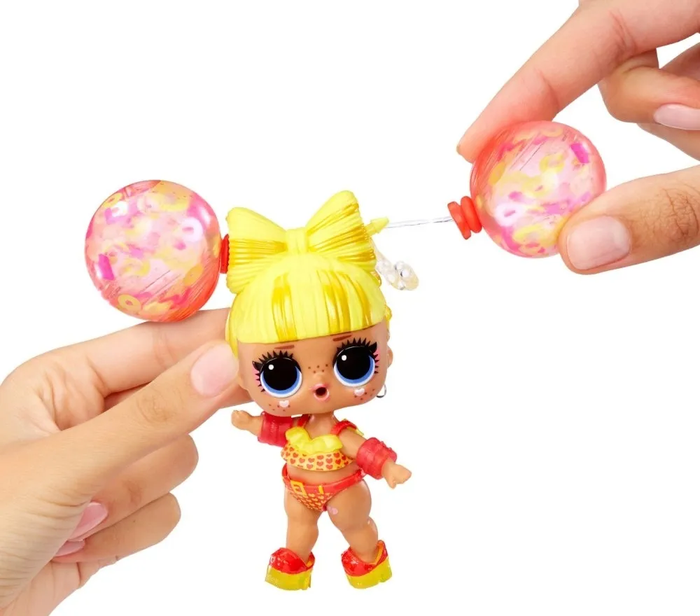 lalka-z-balonami-na-wode