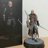 figurka-dark-horse-witcher-geralt-waga-z-opakowaniem-1-kg-szerokosc-produktu-16-cm