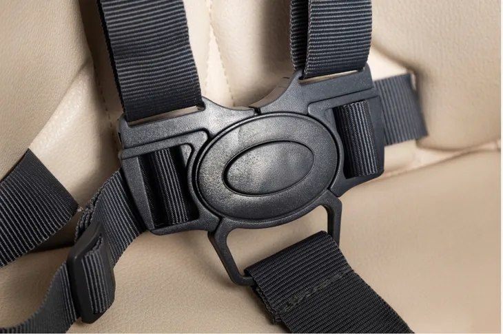 muuvo-choc-2-obrotowe-krzeselko-do-karmienia-beige-kod-producenta-5904261050291