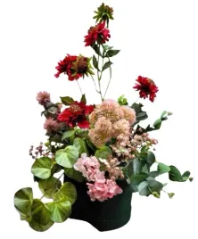 kompozycja-stroik-flower-box-na-prezent-urodziny-kwiaty-sztuczne