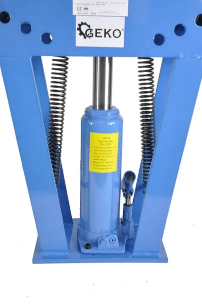 gietarka-hydrauliczna-do-rur-16t-geko-g02041-model-g02041-przeznaczenie-do-rur