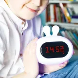 lampka-nocna-innogio-bialy-zasilanie-akumulatorowe