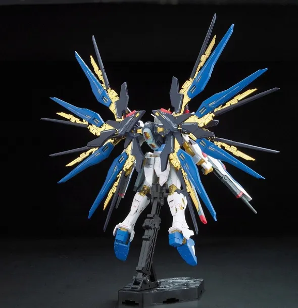 gundam-model-kit-real-grade-zgmf-x20a-strike-freedom-13-cm-rodzaj-gadzetu-filmowy