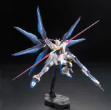 gundam-model-kit-real-grade-zgmf-x20a-strike-freedom-13-cm-marka-bandai