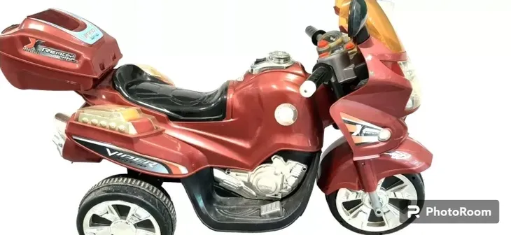 motor-motorek-scigacz-na-akumulator-swiatla-dzwiek-czas-ladowania-8-h