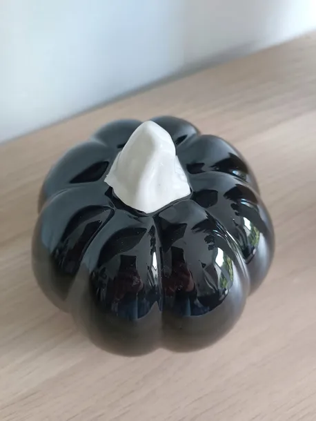dynia-figurka-ozdobna-ceramiczna-duza-kolor-bialy