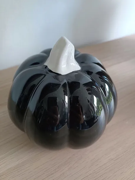 dynia-figurka-ozdobna-ceramiczna-duza-wysokosc-produktu-13-cm