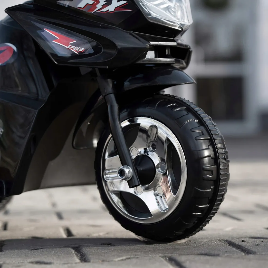 motor-springos-czarny-do-30-kg