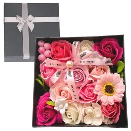 flower-box-rozowy-z-kwiatami-mydlanymi-glamour-15x15x85-cm