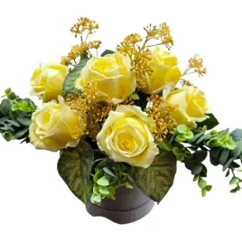 kompozycja-stroik-flower-box-na-prezent-urodziny-kwiaty-sztuczne