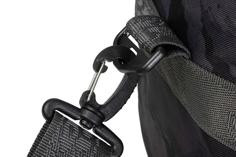 torba-fox-rage-voyager-camo-medium-holdall