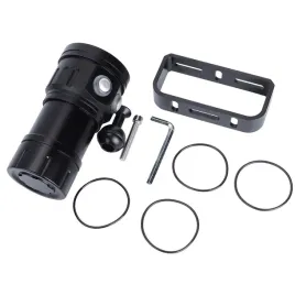 latarka-led-wodoodporna-obozowa-18000lm-300-500m