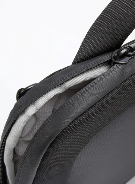 torba-na-laptopa-16-xd-design-black-kolor-czarny-stan-nowy-plec-produkt-uniseks