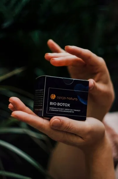 bio-tox-50ml-produkt-nie-zawiera-alkoholu-aluminium-amoniaku-barwnikow-mydla-olejow-mineralnych-parabenow-parafiny-peg-siarczanow-silikonow-skladnikow-pochodzenia-zwierzecego-sles-sls-substancji-zapachowych