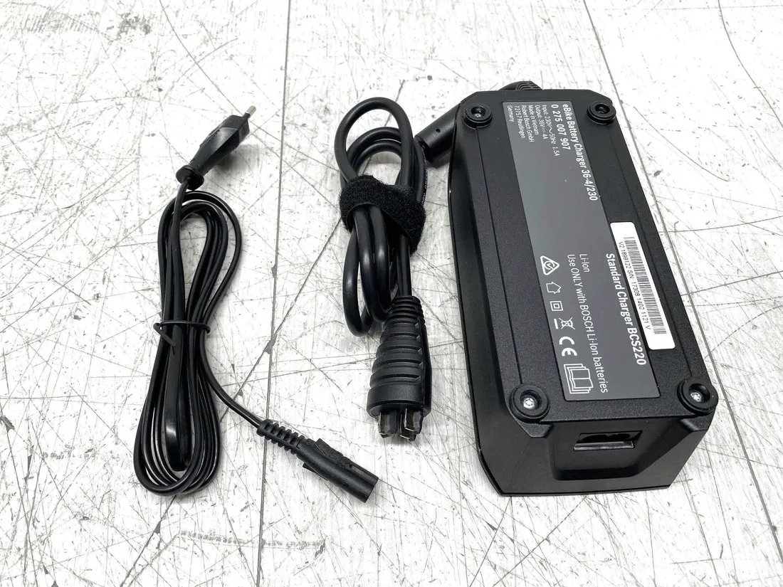 ladowarka-do-akumulatorow-bosch-e-bike-active-performance-4a-275007909