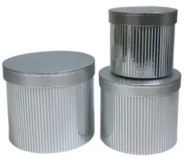 pudelko-z-pokrywka-odcienie-szarosci-i-srebra