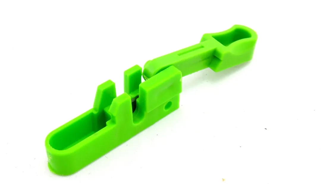 zylka-kosy-podkaszarki-24mm-262m-tri-cut-zbrojona-marka-magiq