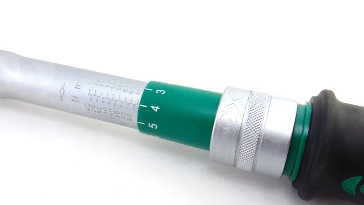 klucz-dynamometryczny-jonnesway-t27101n-waga-z-opakowaniem-1-2-kg-rodzaj-klucza-dynamometryczny