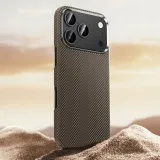 plecki-benks-do-apple-iphone-17-pro-zloty-material-tworzywo-sztuczne