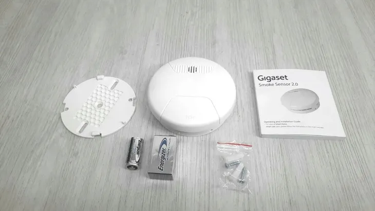 czujnik-dymu-gigaset-smoke-sensor-2-0-one-x-rodzaj-dymu-typ-alarmu-bezprzewodowy